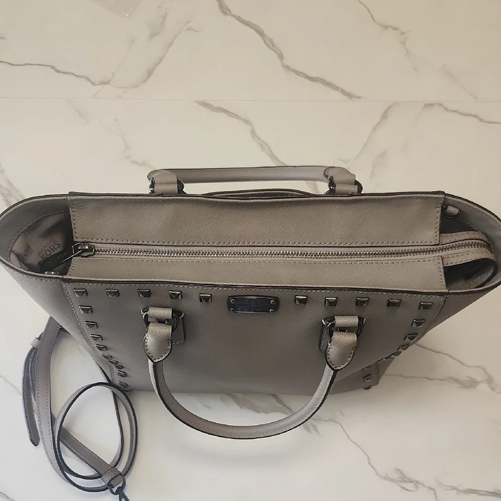 Michael Kors Gray 3 Way Crossbody Tote with Branded Lining. Great Condition!